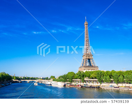 世界遺產巴黎塞納河埃菲爾鐵塔 57439139