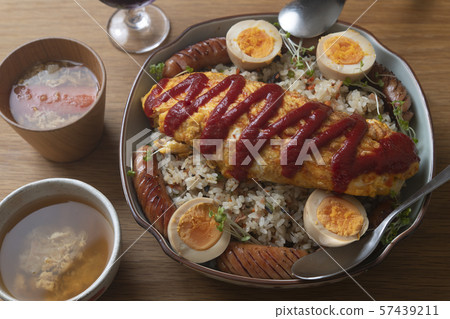 Omurice Plate 57439211