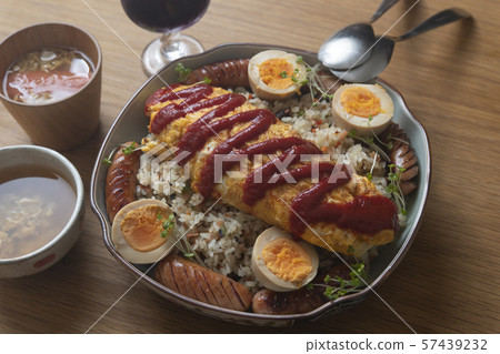 Omurice Plate 57439232
