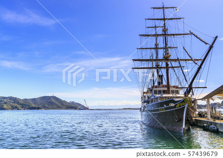 Uzusio cruise Uzusio cruise 57439679