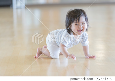 嬰兒 寶寶 寶貝 57441320