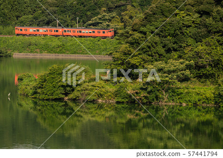 Summer Kiha 47 Summer Kiha 47 57441794