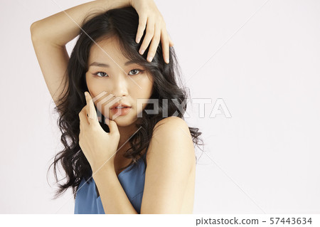 Female beauty dry texture Female beauty dry texture 57443634