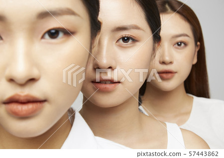 Beauty model combination 57443862