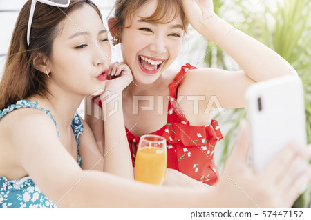 Ladies Lifestyle Resort 57447152