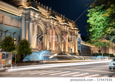 Water in movement in front of the MET Water in movement in front of the MET 57447936