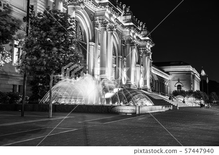 Water in movement in front of the MET Water in movement in front of the MET 57447940