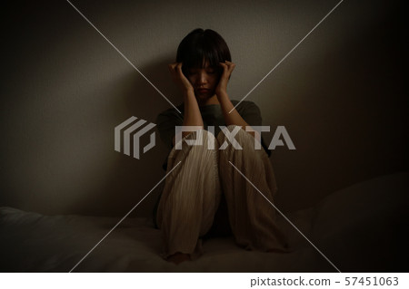 一個悲傷的女人 一個悲傷的女人 57451063