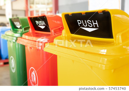 Different colored bins placed in the shop, Trash Shop, There are many types of trash cans. Different colored bins placed in the shop, Trash Shop, There are many types of trash cans. 57453740