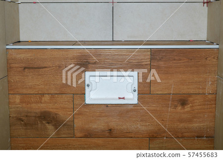 Flush system in a tiled box Flush system in a tiled box 57455683