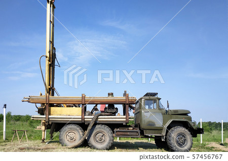 At the time there is a large car that drills a 57456767