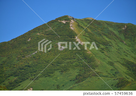 Take a picture of Niseko Annupuri on the Kutchan Line in Goshiki Onsenkyo 57459636