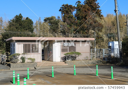 Saruta Station station building (closer composition) Saruta Station station building (closer composition) 57459943