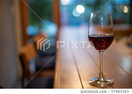 紅酒吧 紅酒吧 57463363