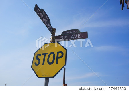 STOP sign in English STOP sign in English 57464830