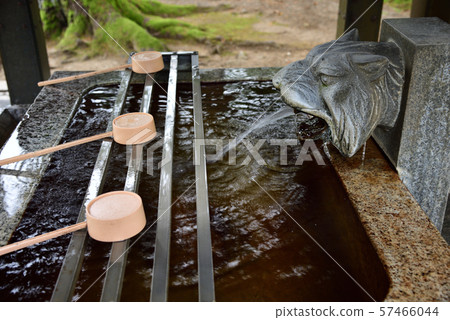 Uesugi Shrine 57466044