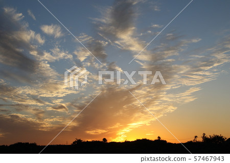 Autumn sunset clouds Autumn sunset clouds 57467943