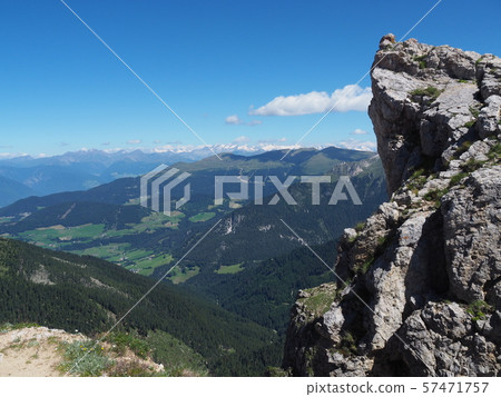 View of Funes Valley from Dolomiteno Sechuda 57471757
