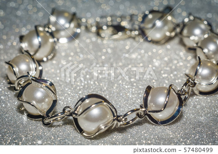 Fashion Fake Pearl Bracelet 57480499