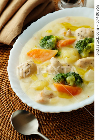 Cream stew with virgin oil 57480958