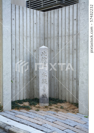 這座紀念碑靠近本能寺 這座紀念碑靠近本能寺 57482232
