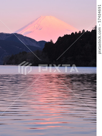 來自Ashino-77683的紅富士山 來自Ashino-77683的紅富士山 57484691