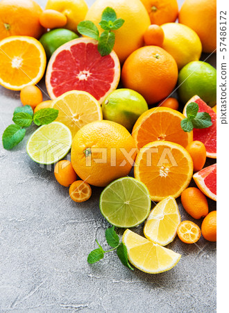 Fresh citrus fruits 57486172