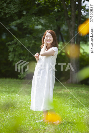 Maternity photo 57493987