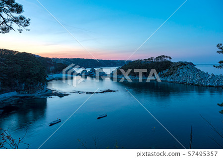 Jodogahama（4月的陽光明媚的晚上） 57495357