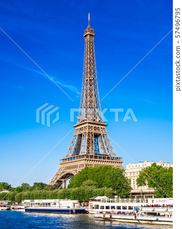 世界遺產巴黎塞納河埃菲爾鐵塔垂直位置 57496795