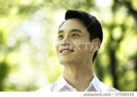 青年背景 57500319