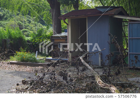 廁所直接受颱風襲擊15 57506776