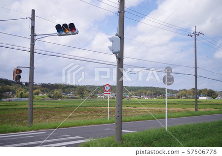 通過颱風＃15後的紅綠燈 57506778