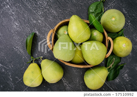 Yuzu 剝 水果 Mid-Autumn Festival Peeled Pummelo grapefruit Yuzu Yuzu Yuzu 57510992