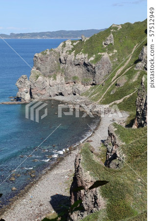 Waterless Tateiwa and Nembutsu Tunnel Waterless Tateiwa and Nembutsu Tunnel 57512949