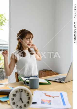 休閒辦公室工作時間短 57513322