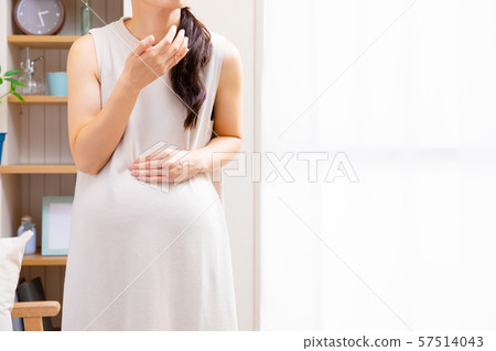 Late morning sickness Late morning sickness 57514043
