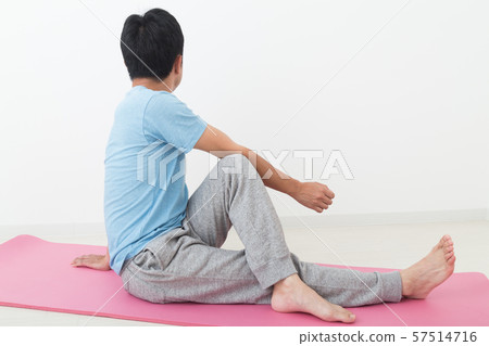 Men stretch Men stretch 57514716