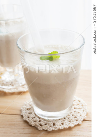 香蕉汁 香蕉汁 57515667