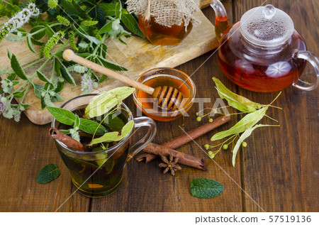 Herbal tea with mint, dried linden flowers 57519136
