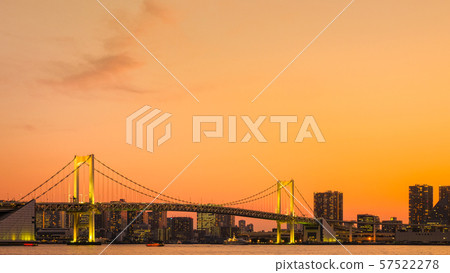 在黃昏的彩虹橋 在黃昏的彩虹橋 57522278