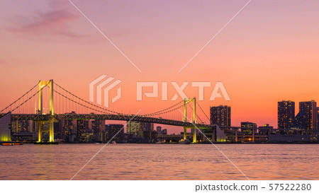 在黃昏的彩虹橋 在黃昏的彩虹橋 57522280