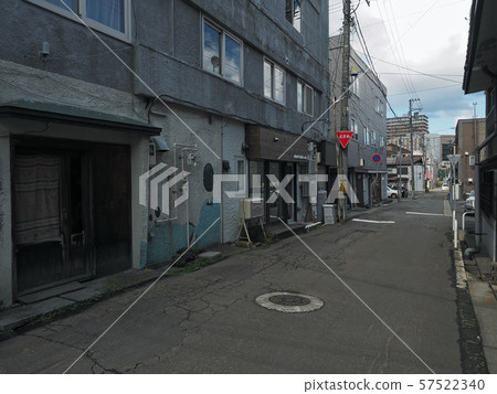 Street corner / Shizunaka Street Inaho, Otaru 57522340