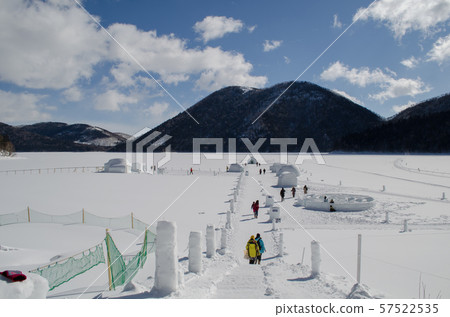 Lake Shibetsu Lake Shibetsu 57522535