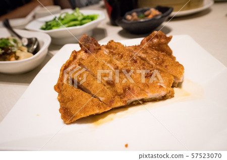 Traditional cuisine from Asia and Taiwan: fried pork ribs. This is the food that Chinese people like to eat. Traditional cuisine from Asia and Taiwan: fried pork ribs. This is the food that Chinese people like to eat. 57523070