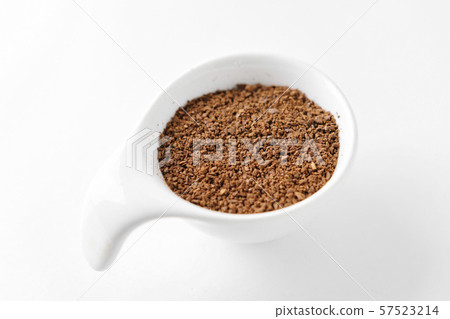 精細研磨的咖啡豆 57523214