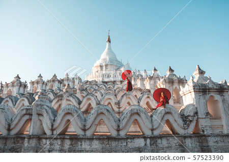 Mingun Pahtodawgyi Mingun Pahtodawgyi 57523390