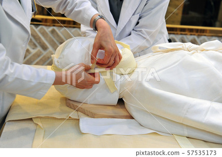 Funeral culture entrance ceremony in Korea 57535173