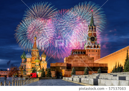 Fireworks over the Moscow Kremlin for the holiday 57537083