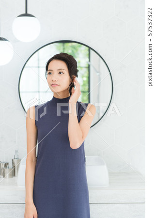 衛生間的少婦 衛生間的少婦 57537322
